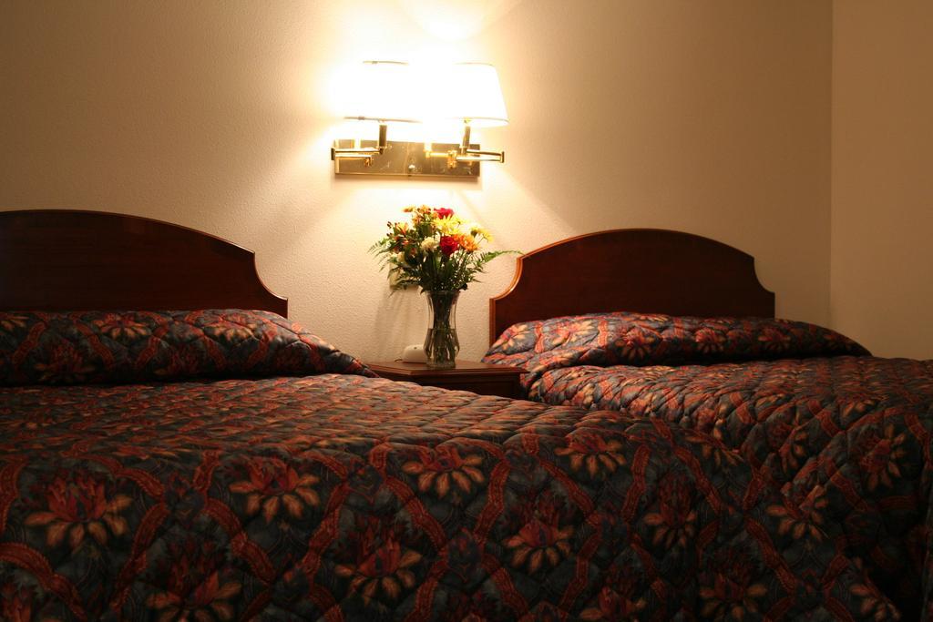 University Inn Cedar Falls Exteriér fotografie